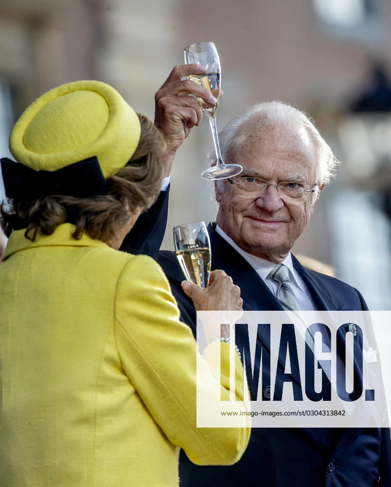 Stockholm Swedish royals at the jubilee concert on Norrbro in Stockholm, Sweden. King Carl Gustaf, Queen Silvia Â