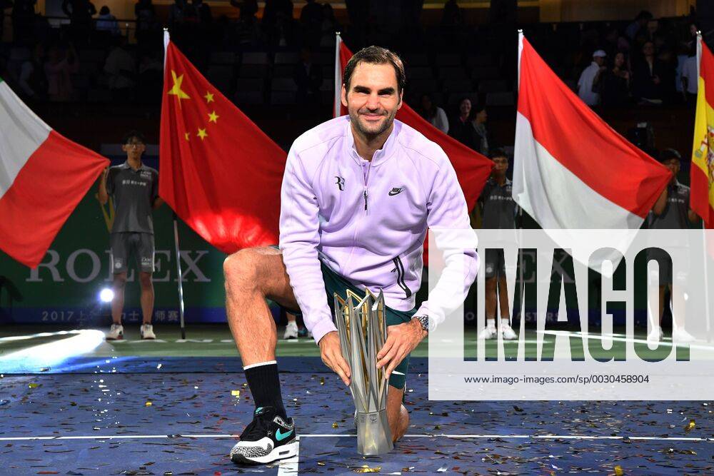 - SPORT Roger Federer of Switzerland poses with his trophy after defeating Rafael Nadal of Spain in their final of men s singles during the Shanghai Rolex Masters tennis tournament at Qizhong Forest Sports City Tennis Center in Shanghai, China, 15 October 2017. Roger Federer defeated Rafael Nadal 2-0 (6-4, 6-3) in the final of the Shanghai Rolex Masters tennis tournament on Sunday (15 October 2017). Tennis legends Rafael Nadal and Roger Federer set up their 38th face-to-face ATP Tennis Herren World Tour clash on Saturday, defeating Marin Cilic and Juan Martin Del Potro respectively to advance into the Shanghai Rolex Masters final. Current world no.1 Nadal win 23 of the pair s 37 previous matches, but Swiss superstar Federer took the most recent four, including a thrilling five-set victory in the Australian Open final in January. The second-seeded Federer faced big challenges in Saturday s semifinals against Argentine 16th-seeded Del Potro, who showed no signs of problems playing after injuring his left wrist in the quarterfinals. Federer slashes Nadal to title men s singles at Shanghai Masters final 20171015_63173