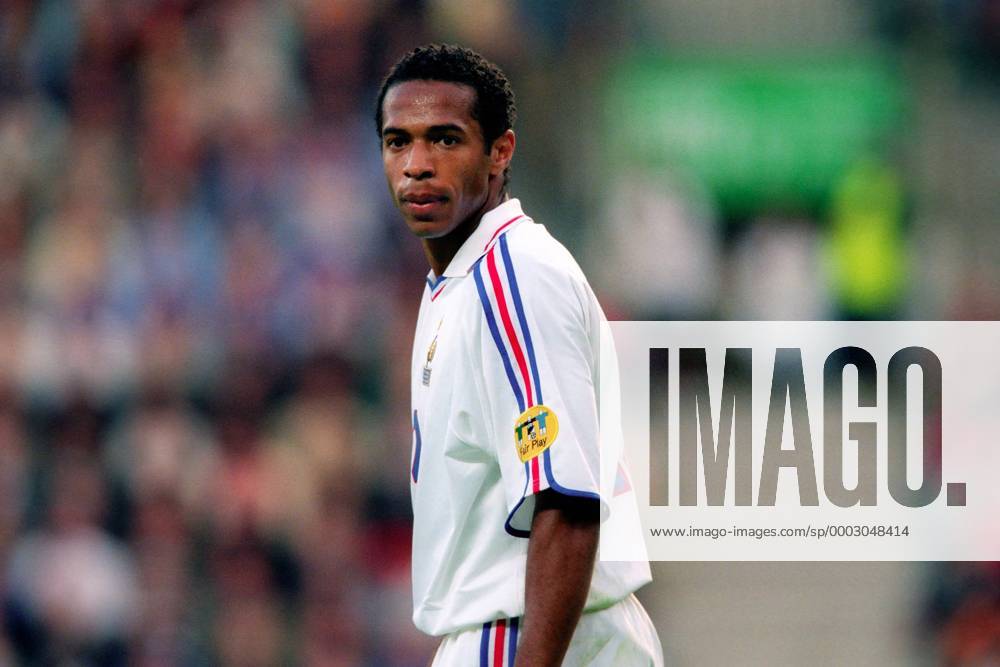 Thierry Henry (Frankreich) Fußball Länderspiel Herren EM 2000, Nationalmannschaft, Nationaltrikot, Halbfinale, Vneg Einzelbild Brüssel Fußball Länderspiel Herren EM 2000, Nationalmannschaft, Nationaltrikot, Halbfinale, Vneg Einzelbild Brüssel