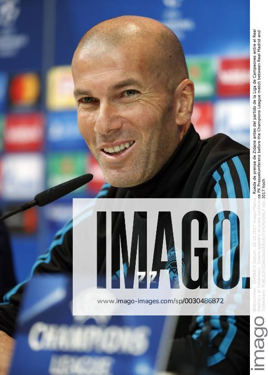 Rueda de prensa de Zidane antes del partido de la Liga de Campeones entre el Real Madrid y el Tottenham. Zidane appears at press conference PK Pressekonferenz before the Champions League match between Real Madrid and Tottenham.