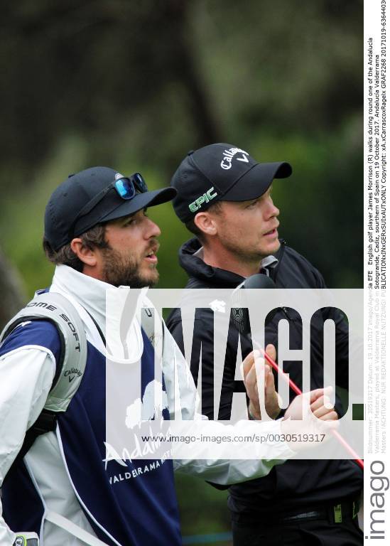 English golf player James Morrison (R) walks during round one of the Andalucía Valderrama Masters, played at Valderrama Royal Club in Sotogrande, Cadiz, sourthern of Spain on 19 October 2017. Andalucía Valderrama Masters !ACHTUNG: NUR REDAKTIONELLE NUTZUNG!