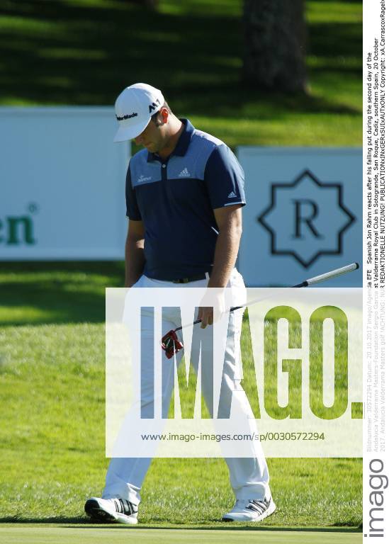 Spanish Jon Rahm reacts after his falling put during the second day of the Andalucia Valderrama Masters-Foundation Sergio Garcia at Valderrama Royal Club in Sotogrande, San Roque, Cadiz, southern Spain, 20 October 2017. Andalucia Valderrama Masters golf !ACHTUNG: NUR REDAKTIONELLE NUTZUNG!
