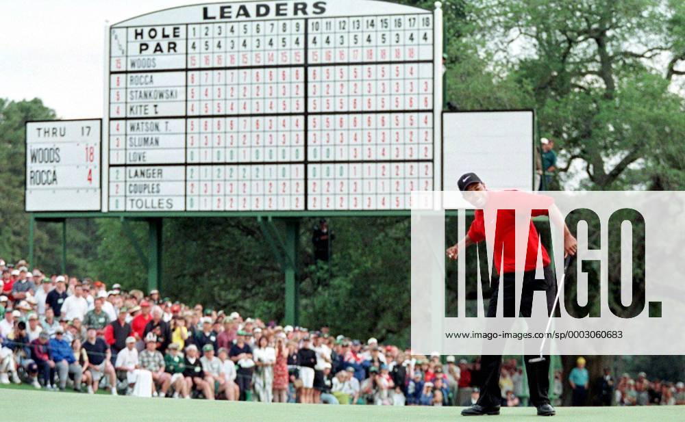 Eldrick Tiger Woods (USA) gewinnt das Masters 1997 und ist damit jüngster Champion in Augusta - (AUG97041301) Golf Herren Masters Tournament 1997, PGA Tour, Totale Augusta Freude, Golf Herren Masters Tournament 1997, PGA Tour, Totale Augusta Freude,