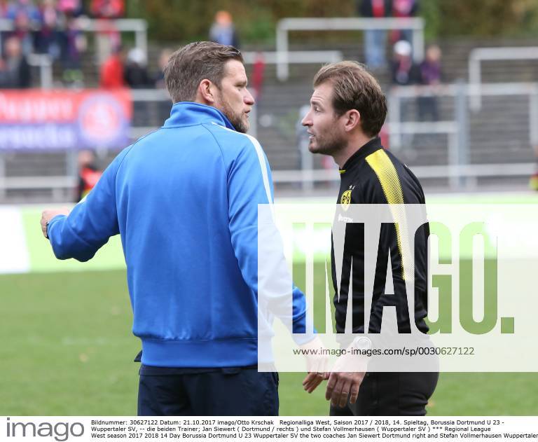 Regional League West season 2017 2018 14 Day Borussia Dortmund U 23 Wuppertaler SV the two coaches Jan Siewert Dortmund right and Stefan Vollmerhausen Wuppertaler SV