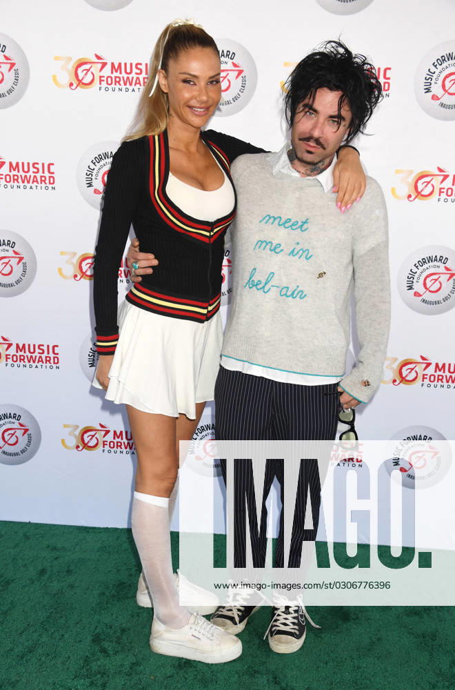TARZANA, CA - OCTOBER 2: Sahara Ray and Mod Sun at the Music Forward Foundation Golf Classic at El Caballero Golf Club in Tarzana, California on October 2, 2023.