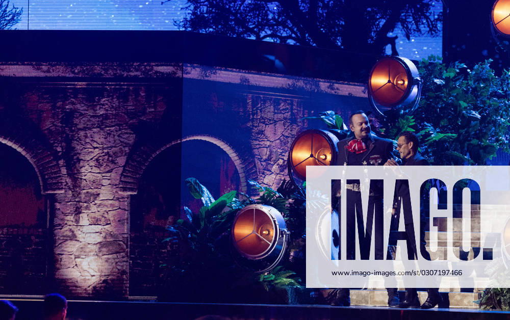 Marc Anthony and Pepe Aguilar perform at the 2023 Latin Billboard Music Awards at the University of Miami, Watsco Center, Thursday, October 05, 2023 in Coral Gables, Florida. MIA20231005175 GARYxIxROTHSTEIN