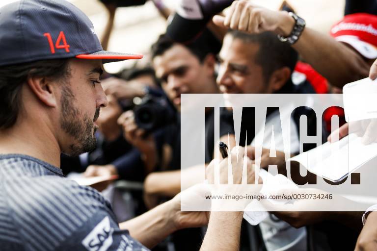 Motorsports: FIA Formula One World Championship WM Weltmeisterschaft 2017, Grand Prix of Mexico, 14 Fernando Alonso (ESP, McLaren Honda), Mexico-City Mexico