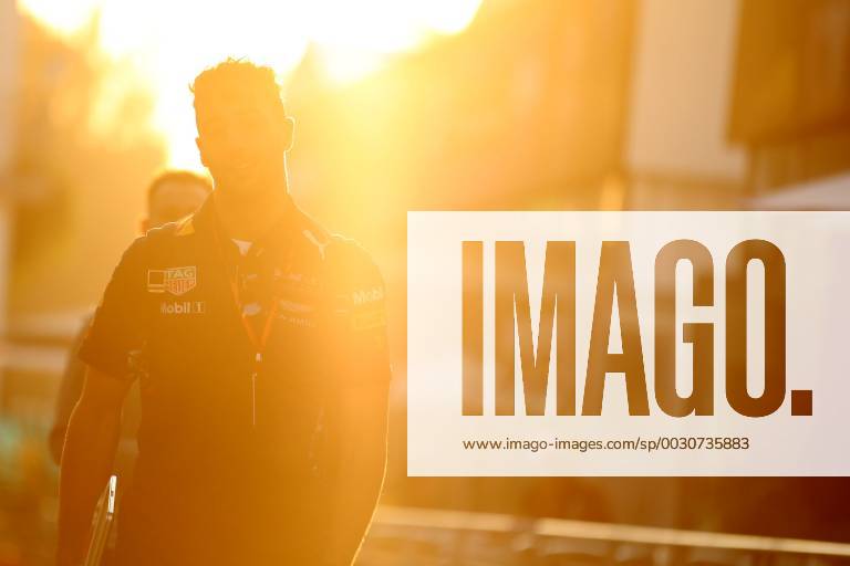 Daniel Ricciardo (AUS) Red Bull Racing RB13 Mexican Grand Prix, Mexico City 26 - 29 October 2017 27.10.2017 - Daniel Ricciardo (AUS) Red Bull Racing RB13