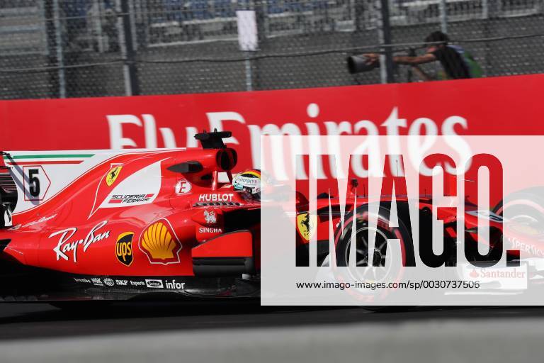 Free Practice 1, Sebastian Vettel (GER) Scuderia Ferrari SF70H Mexican Grand Prix, Mexico City 26 - 29 October 2017 27.10.2017 - Free Practice 1, Sebastian Vettel (GER) Scuderia Ferrari SF70H