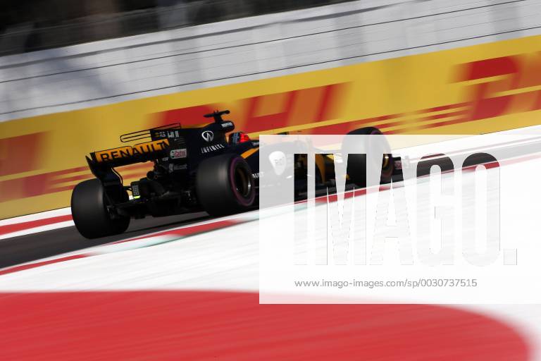 Free Practice 1, Nico Hulkenberg (GER) Renault F1 Team RS17 Mexican Grand Prix, Mexico City 26 - 29 October 2017 27.10.2017 - Free Practice 1, Nico Hulkenberg (GER) Renault Sport F1 Team RS17
