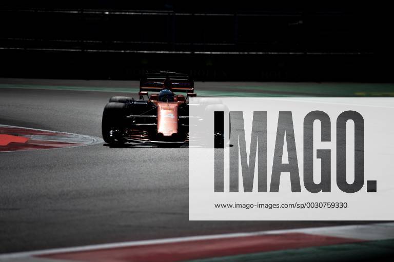 Free Practice 3, Fernando Alonso (ESP) McLaren MCL32 Mexican Grand Prix, Mexico City 26 - 29 October 2017 28.10.2017 - Free Practice 3, Fernando Alonso (ESP) McLaren MCL32
