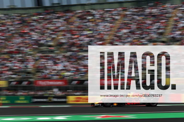 Qualifying, Daniel Ricciardo (AUS) Red Bull Racing RB13 Mexican Grand Prix, Mexico City 26 - 29 October 2017 28.10.2017 - Qualifying, Daniel Ricciardo (AUS) Red Bull Racing RB13