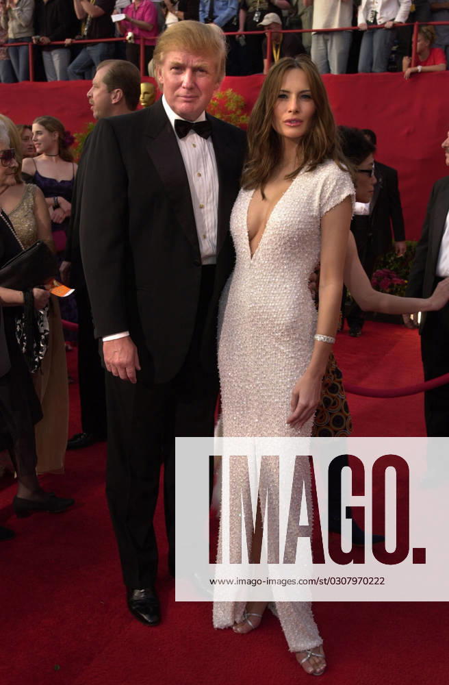 At the 73rd Annual Academy Awards, Shrine Auditorium, Los Angeles, 03-25-01 DONALD TRUMP and MELANIA KNAUSS at the 73rd Annual Academy Awards, Shrine Auditorium, Los Angeles, 03-25-01 Los Angeles Calif United States