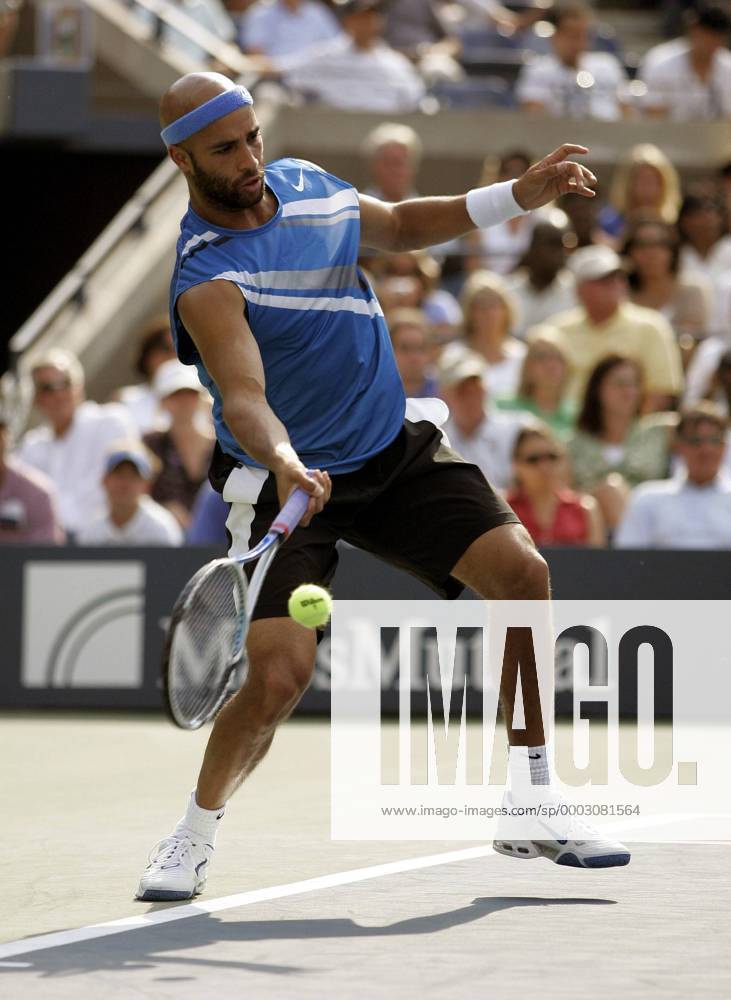 James Blake (USA) Tennis Herren US Open 2007, Grand Slam, ATP Tour Einzelbild Flushing Meadow New York, NY, N Y Dynamik, Tennis Herren US Open 2007, Grand Slam, ATP Tour Einzelbild Flushing Meadow New York, NY, N Y Dynamik,