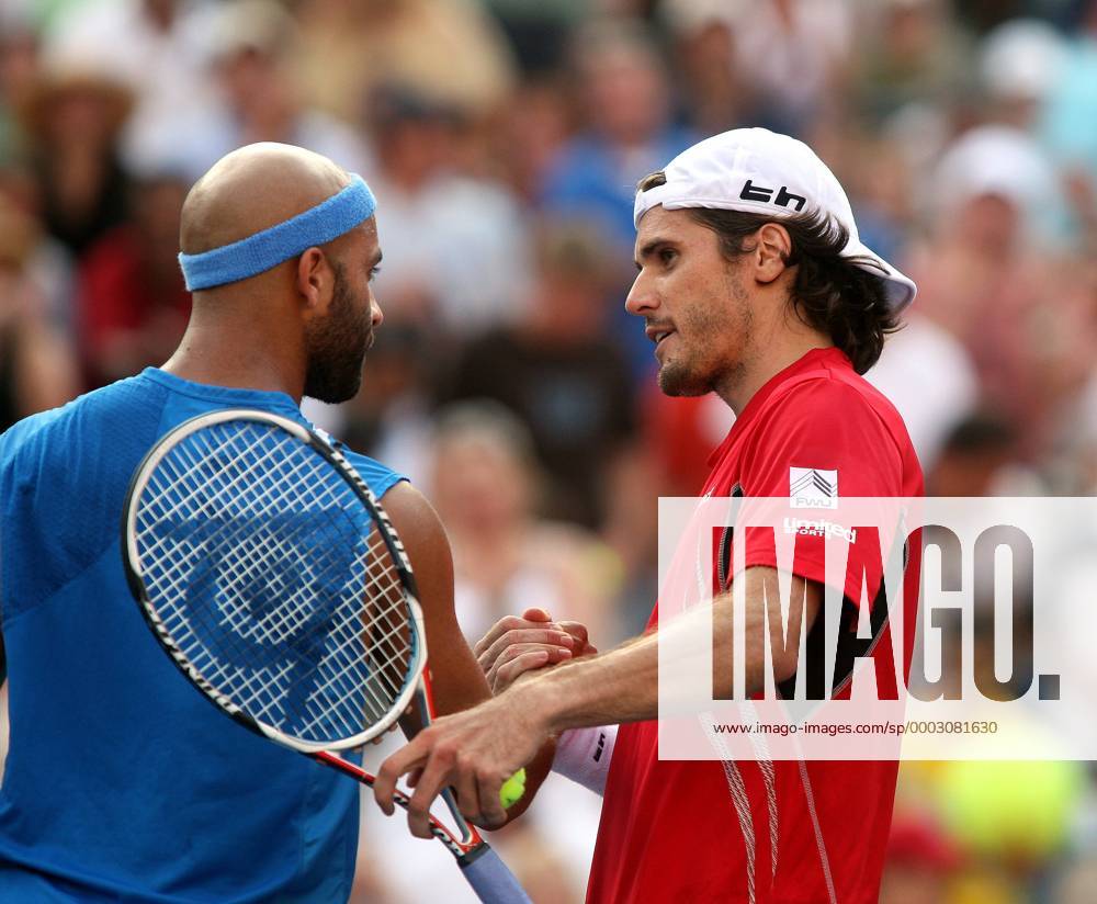 Thomas Haas (Deutschland, re.) und James Blake (USA) - shakehands Tennis Herren US Open 2007, Grand Slam, ATP Tour Gruppe Flushing Meadow New York, N Y, NY Tennis Herren US Open 2007, Grand Slam, ATP Tour Gruppe Flushing Meadow New York, N Y, NY