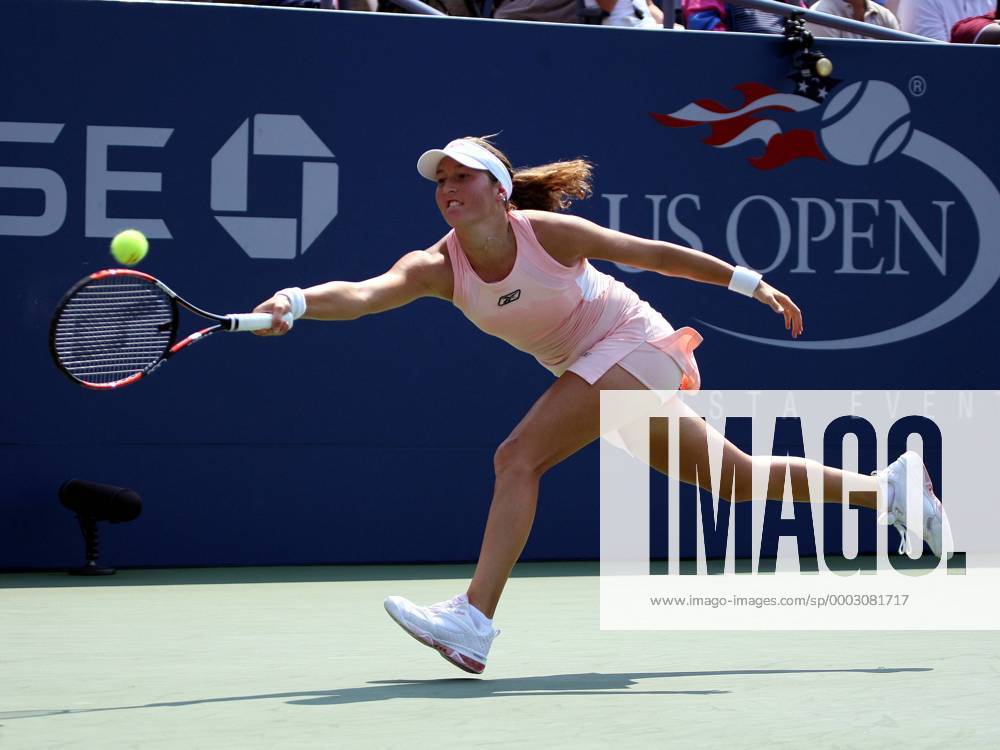 Shahar Peer (Israel) Tennis Damen US Open 2007, Grand Slam, WTA Tour Einzelbild Flushing Meadow o0 Freisteller New York, N Y, NY Dynamik, Tennis Damen US Open 2007, Grand Slam, WTA Tour Einzelbild Flushing Meadow o0 Freisteller New York, N Y, NY Dynamik,