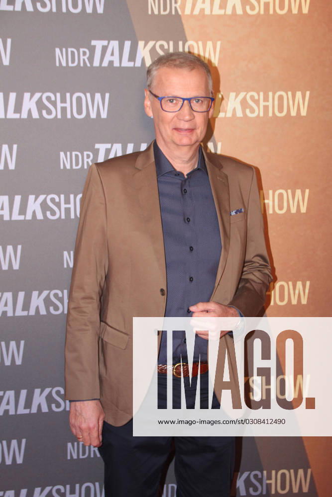 Günther Jauch at the recording of the 1000 NDR Talk Show in the NDR television studio Lokstedt The 1000 anniversary show was hosted by Barbara Schöneberger and Hubertus Meyer Burckhardt Hamburg, the 13 10 2023 Günther Jauch at the recording of the NDR Talk Show in the NDR television studio Lokstedt , Hmburg Lokstedt Hamburg Germany NDR Talk Show