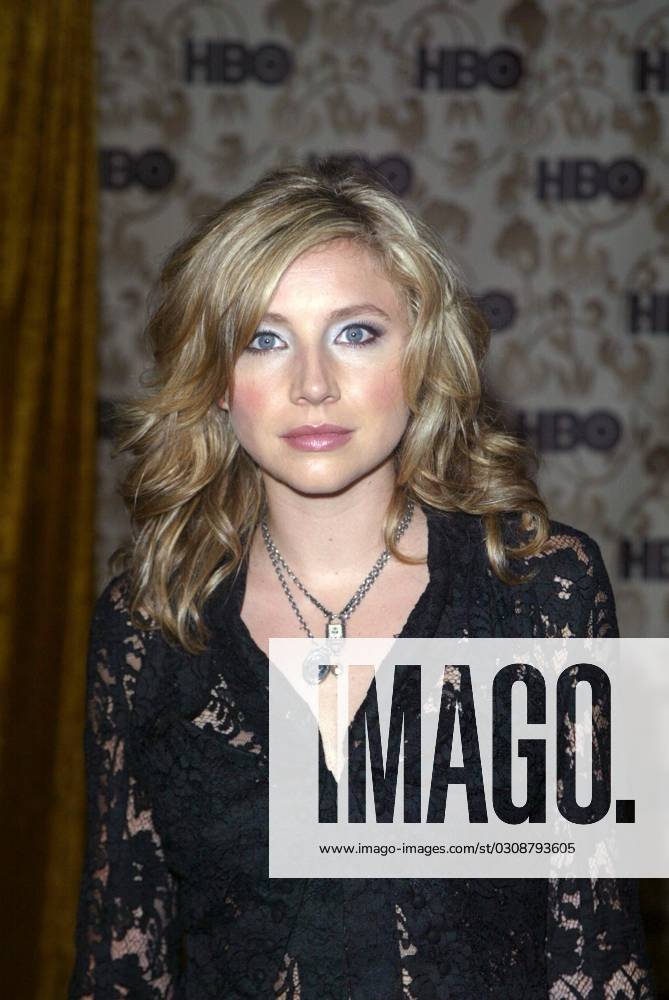 At the HBO Post-Emmy party, Spago, Beverly Hills, CA 09-22-02 Sarah Chalke at the HBO Post-Emmy party, Spago, Beverly Hills, CA 09-22-02 Beverly Hills Calif United States