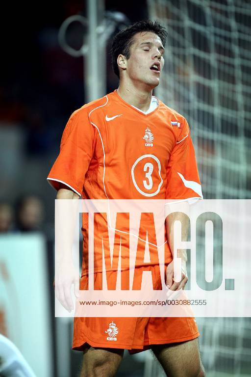 Amsterdam 12 11 2005 Exercise country The Netherlands Italy 1 3 Ron Vlaar baalt from own goal The Netherlands Italy