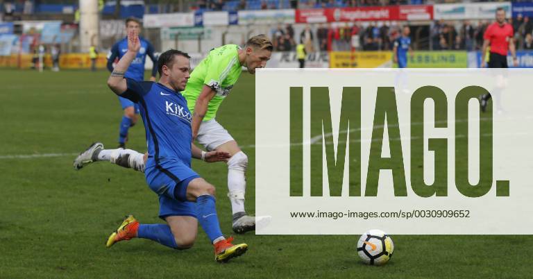 Hänsch Arena Meppen GER Soccer 3 Liga SV Meppen Chemnitzer FC Nico Granatowski SV Meppen 9 vs Björn Kluft Chemnitz 8 Meppen Niedersachsen Germany Hänsch Arena