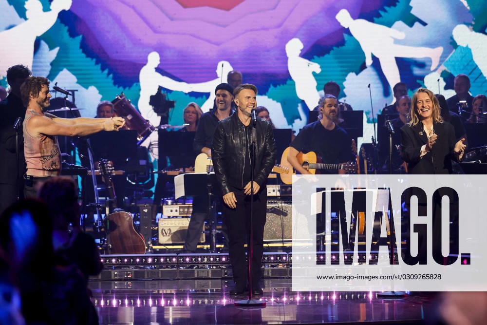 Howard Donald, Gary Barlow and Mark Owen of Take That at the recording of the ARD TV show Your Songs in Studio 3 of Media City Leipzig, 18 10 2023 Foto:xM.xKremerx xFuturexImagex your_song_3002