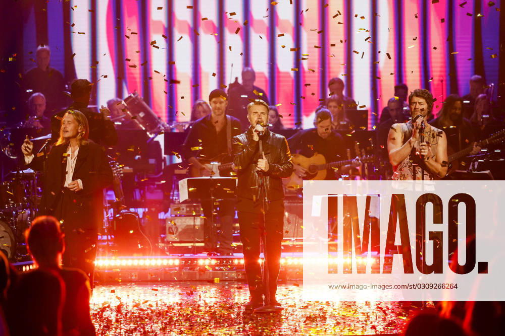 Howard Donald, Gary Barlow and Mark Owen of Take That at the recording of the ARD TV show Your Songs in Studio 3 of Media City Leipzig, 18 10 2023 Foto:xM.xKremerx xFuturexImagex your_song_3170