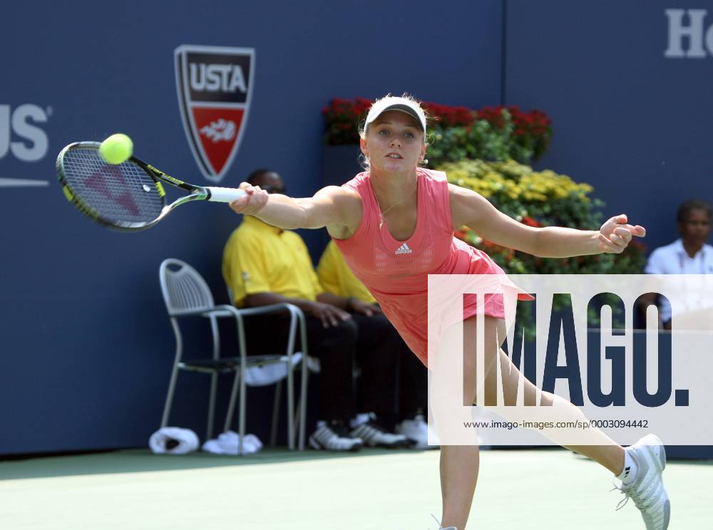 Anna Chakvetadze (Russland) Tennis Damen US Open 2007, Grand Slam, WTA Tour Einzelbild Flushing Meadow New York, NY, N Y Dynamik, Tennis Damen US Open 2007, Grand Slam, WTA Tour Einzelbild Flushing Meadow New York, NY, N Y Dynamik,