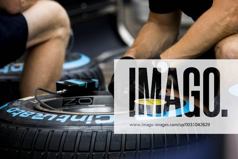 Sao Paulo, Sao Paulo, Brazil - Nov, 2017 - Sao Paulo, Sao Paulo, Brazil - This Thursday (9) the Formula 1 teams make the final preparations for the Brazilian Formula 1 Grand Prix that takes place next Sunday. Preparations for the Formula 1 GP Brazil - ZUMAc168 20171109_zap_c168_010