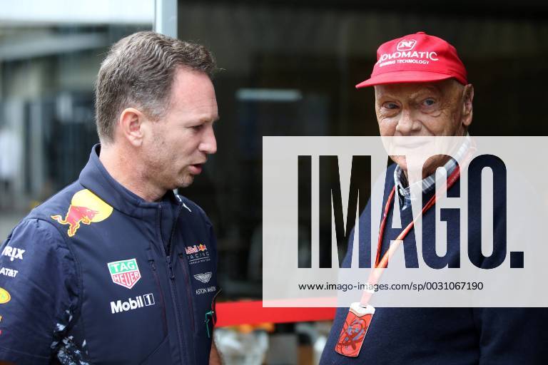 Christian Horner (GBR), Red Bull Racing, Sporting Director and Nikki Lauda (AU), Mercedes Brazilian Grand Prix, Sao Paulo, Interlagos 9 - 12 November 2017 11.11.2017 - Christian Horner (GBR), Red Bull Racing, Sporting Director and Nikki Lauda (AU), Mercedes
