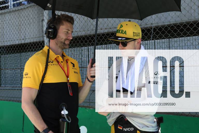Race, Nico Hulkenberg (GER) Renault F1 Team RS17 Brazilian Grand Prix, Sao Paulo, Interlagos 9 - 12 November 2017 12.11.2017 - Race, Nico Hulkenberg (GER) Renault Sport F1 Team RS17