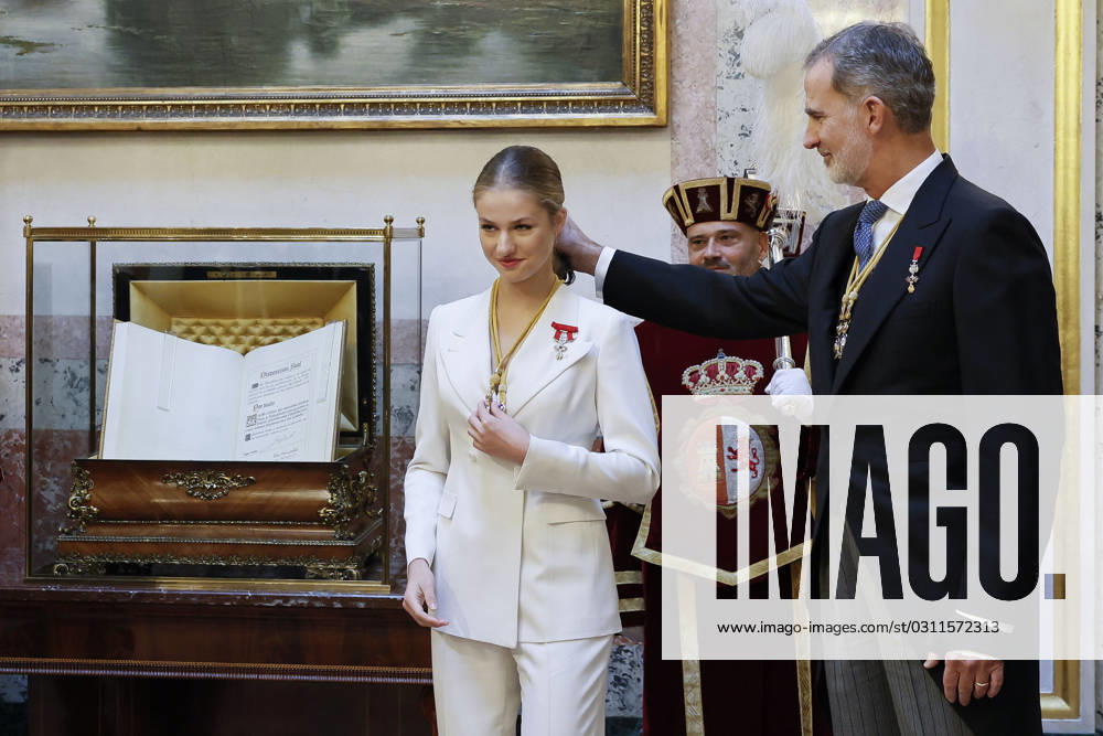 Madrid Spanish Crown Princess Leonor, with King Felipe, during the swearing-in ceremony of the Constitution before the Cortes Generales, at the Congress of Deputies in Madrid. No Spain Â