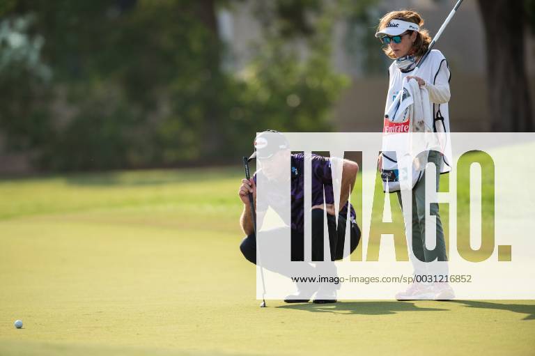Scott Hend of Australia lines up a putt during the European Tour DP World Championship WM Weltmeisterschaft at Jumeirah Golf Estates, Dubai, UAE on 17 November 2017.