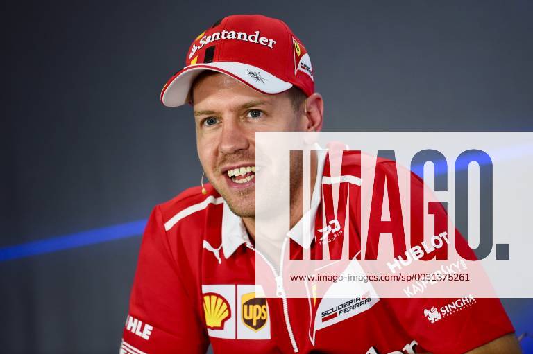 Sebastian Vettel GER 5 Scuderia Ferrari Grand Prix of ABU DHABI 2017 Preparations Motorsport Formula 1 23 11 2017 ABU DHABI