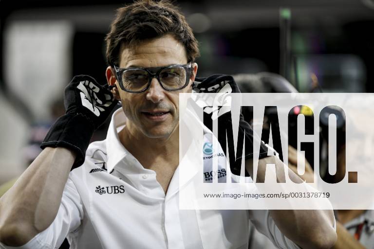 Motorsports: FIA Formula One World Championship WM Weltmeisterschaft 2017, Grand Prix of Abu Dhabi, Toto Wolff (AUT, Mercedes AMG Petronas Formula One Team), Abu Dhabi United Arab Emirates