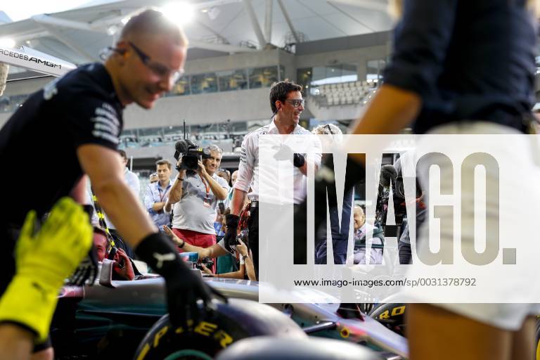Motorsports: FIA Formula One World Championship WM Weltmeisterschaft 2017, Grand Prix of Abu Dhabi, Toto Wolff (AUT, Mercedes AMG Petronas Formula One Team), Abu Dhabi United Arab Emirates