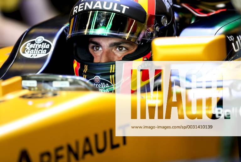 Motorsports: FIA Formula One World Championship WM Weltmeisterschaft 2017, Grand Prix of Abu Dhabi, 55 Carlos Sainz Junior (ESP, Renault F1 Team), Abu Dhabi United Arab Emirates