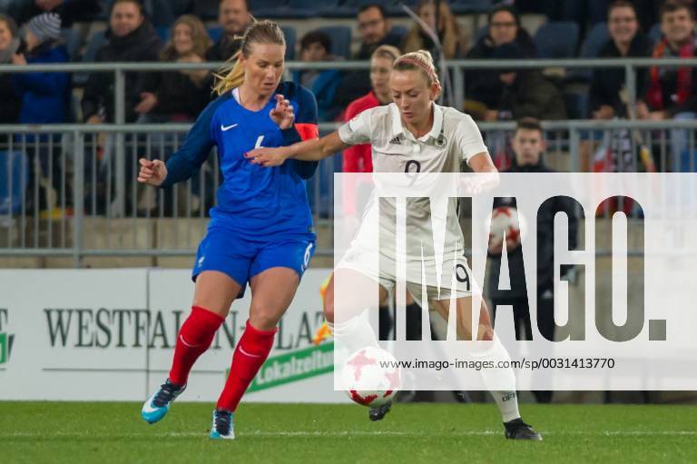 V li Amandine Henry France 6 duel duel with Mandy Islacker Germany 9 Football Women International Germany France