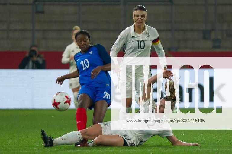 V li Kadidiatou Diani France 20 in duel duel with duel with Tabea Kemme Germany 22 Soccer Women International Match Germany France