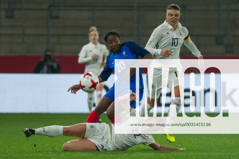 V li Kadidiatou Diani France 20 in duel duel with duel with Tabea Kemme Germany 22 Soccer Women International Match Germany France