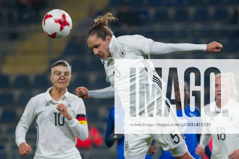Babett Peter Germany 5 header header Soccer Women International Match Germany France
