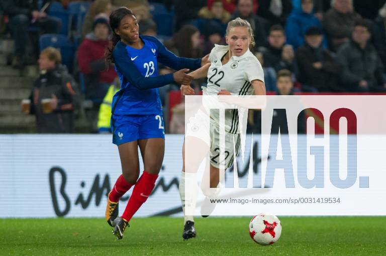 V li Grace Geyoro France 23 in duel with duel with Tabea Kemme Germany 22 Soccer Women International Match Germany France