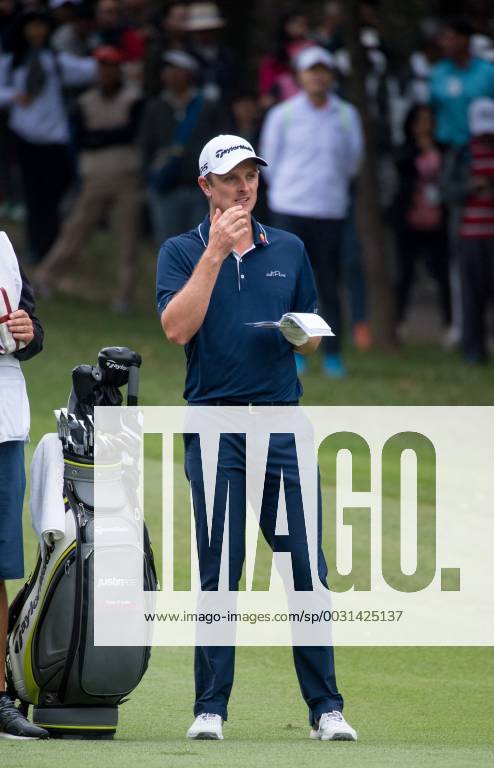 Hong Kong, Hong Kong SAR, CHINA - HONG KONG SAR,CHINA: November 25,2017. Day 3 of the UBS Hong Kong Open Golf at Hong Kong Golf Club Fanling. Englands Justin Rose remains 5 under par 5 points behind the leader. Rose on the 18th fairway Day 3 of the UBS Hong Kong Open Golf - ZUMAr144 20171125_zap_r144_001