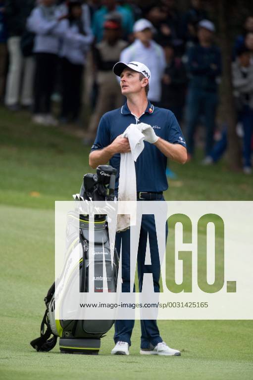 Hong Kong, Hong Kong SAR, CHINA - HONG KONG SAR,CHINA: November 25,2017. Day 3 of the UBS Hong Kong Open Golf at Hong Kong Golf Club Fanling. Englands Justin Rose remains 5 under par 5 points behind the leader. Rose on the 18th fairway Day 3 of the UBS Hong Kong Open Golf - ZUMAr144 20171125_zap_r144_005