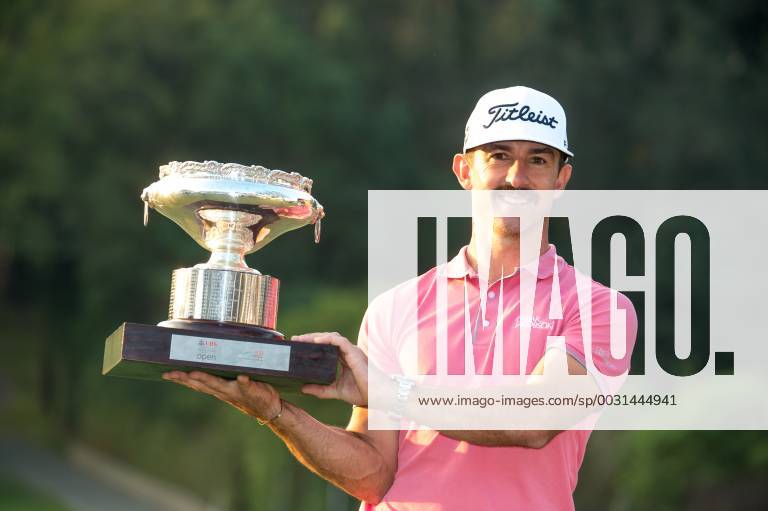 Hong Kong, Hong Kong SAR, CHINA - HONG KONG SAR,CHINA: November 26 2017. Australian Wade Ormsby wins the Hong Kong Open Golf at Hong Kong Golf club Fanling. Ormsby wins the Hong KOng Open Golf - ZUMAr144 20171126_zap_r144_003