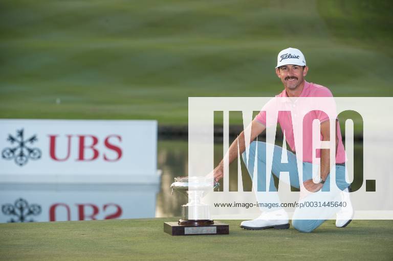 Hong Kong, Hong Kong SAR, CHINA - HONG KONG SAR,CHINA: November 26 2017. Australian Wade Ormsby wins the Hong Kong Open Golf at Hong Kong Golf club Fanling. Ormsby wins the Hong KOng Open Golf - ZUMAr144 20171126_zap_r144_006