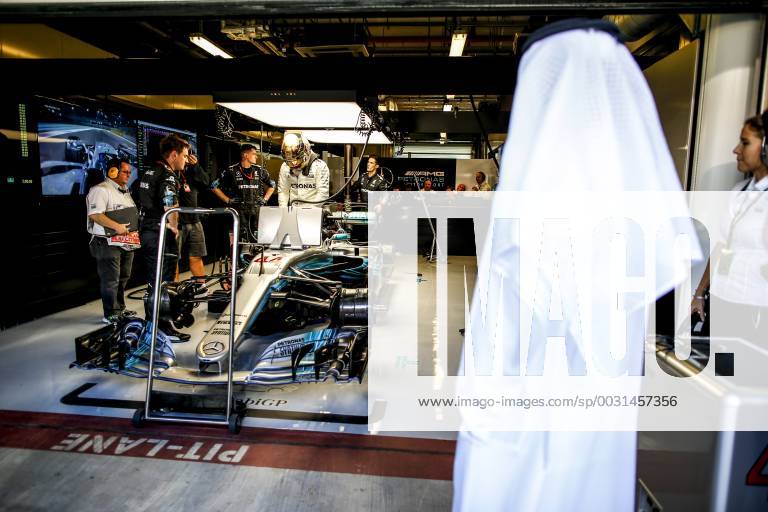 Motorsports: FIA Formula One World Championship WM Weltmeisterschaft 2017, Grand Prix of Abu Dhabi, 44 Lewis Hamilton (GBR, Mercedes AMG Petronas F1 Team), Abu Dhabi United Arab Emirates