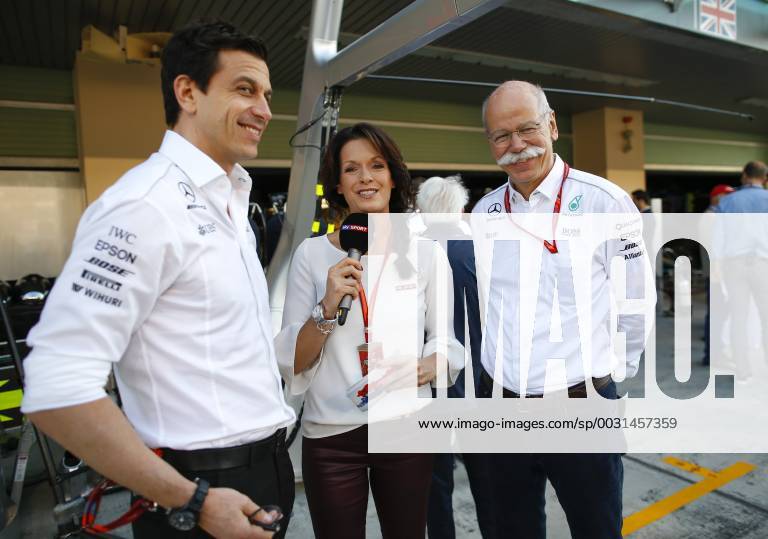 Motorsports: FIA Formula One World Championship WM Weltmeisterschaft 2017, Grand Prix of Abu Dhabi, Toto Wolff (AUT, Mercedes AMG Petronas Formula One Team), Tanja Bauer (GER, sky , Dr. Dieter Zetsche (Chairman of the Board of Management of Daimler AG, Head of Mercedes-Benz Cars), Abu Dhabi United Arab Emirates