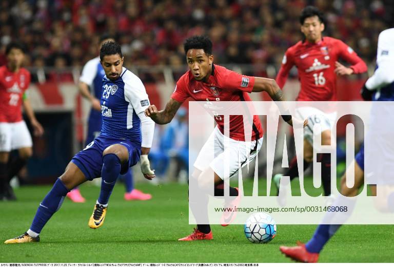 Salem Al-Dawsari (Al Hilal), Rafael da Silva (Reds), NOVEMBER 25, 2017 - Football Soccer : AFC Champions League Final 2nd leg match between Urawa Red Diamonds 1-0 Al-Hilal at Saitama Stadium 2002 in Saitama, Japan. Noxthirdxpartyxsales (mmcb009123)