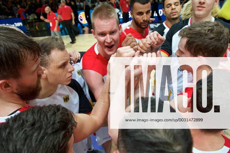Basketball Chemnitz 24 11 2017 FIBA u200b u200bWorld Cup Qualifiers Europe WC Qualification Europe Germany GER Georgia GEO Robin Benzing Germany No 12 Johannes Thiemann Germany No 32 Dominic Lockhart Germany No 03 Isaiah Hartenstein Germany No 55 Andreas Obst Germany No 42 Danilo Barthel Germany No 22 Robin Amaize Germany No 16 cheering after the game