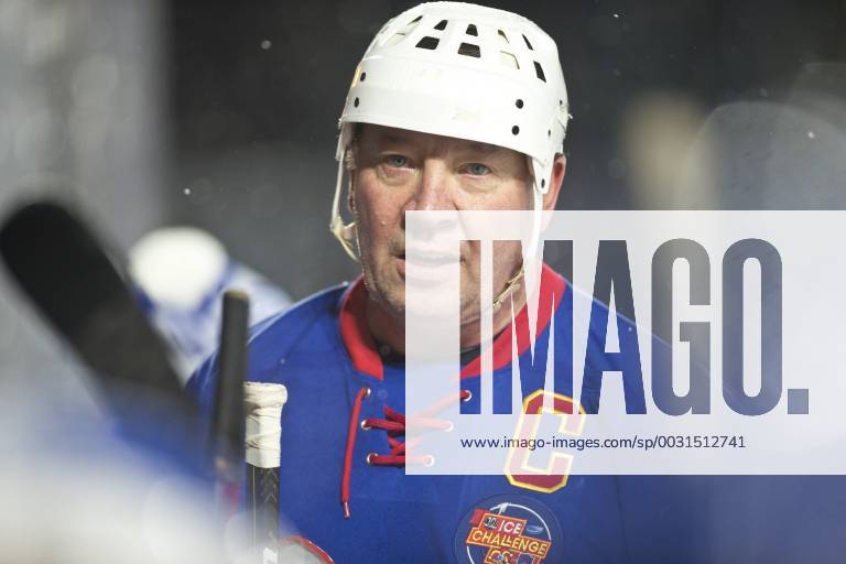 Jari Kurri, Jokeirt during KHL Ice Challenge Helsinki Kaisaniemi, Jokerit - SKA, old timers game. 1. December 2017 in Helsinki, Finland. Jokerit will play outdoor match against SKA, ST. Peterspurg tomorrow in Helsinki.